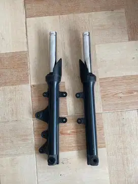 Shockbreaker depan Yamaha Aerox 155