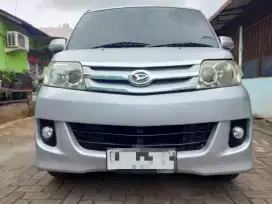 Daihatsu Luxio X 2011