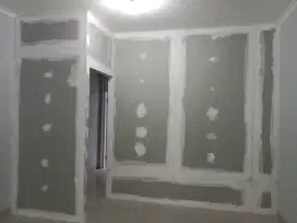 Partisi gypsum dan pintu kaca