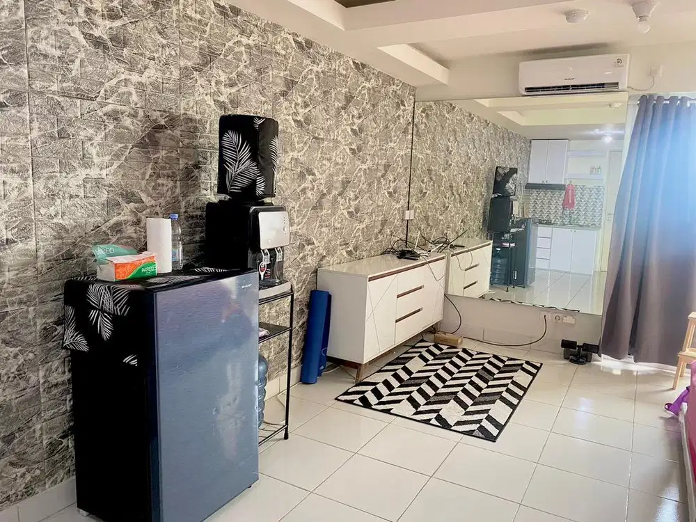 Disewakan apartemen big studio bulanan/tahunan murah, dekat PRJ JIEXPO