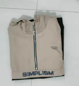 Jaket merk Simplism