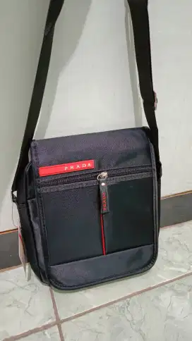 Tas Sling Bag Prada