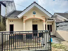 DiJual rumah, harga spesial dan terjangkau bisa DP pakai motor/mobil