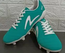 SEPATU SEPAKBOLA SPECS