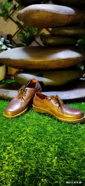 Sepatu wanita dr martens