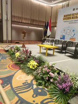 Dekorasi panggung - mini garden untuk event