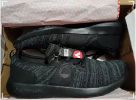Sepatu Lari Running Airwalk Klark Mono Black size 43