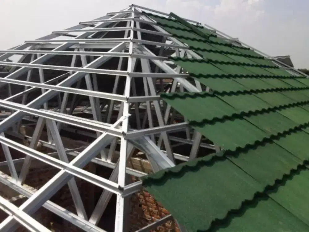 Kanopi dan rangka atap baja ringan