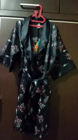 Kimono hitam Reversible