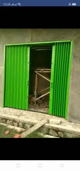 Roling folding gate