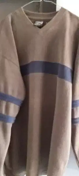 Sweater hijau army