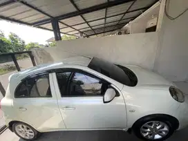 Nissan March 2015 1.2 L AT KM antik