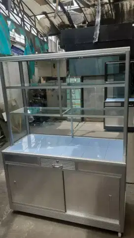 Etalase kuliner P.120cm meja keramik