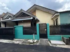Di jual rumah Pamulang 2 dekat sekolah SMAN