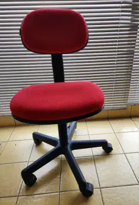 kursi kantor-bangku kantor