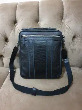 Mulus .authentic tas selempang .sling bag a.testoni
