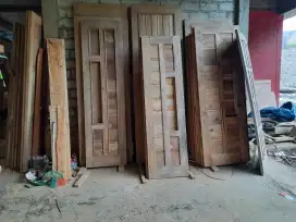 Pintu jati minimalis