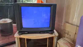 Tv Toshiba model 2806XH