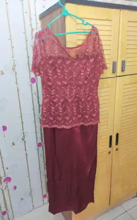 Dress gaun pesta preloved