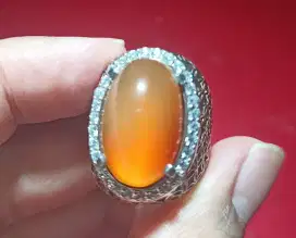 Batu yellow Chalcedony Raflesia dengan ring perak