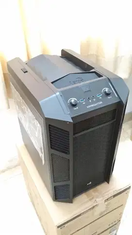 [Casing Komputer] Aerocool XPredator Cube Hitam