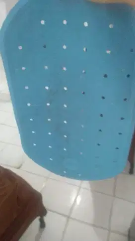 Perlak mandi bayi