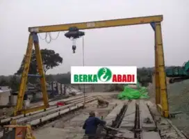 Lift barang dan hoist crane