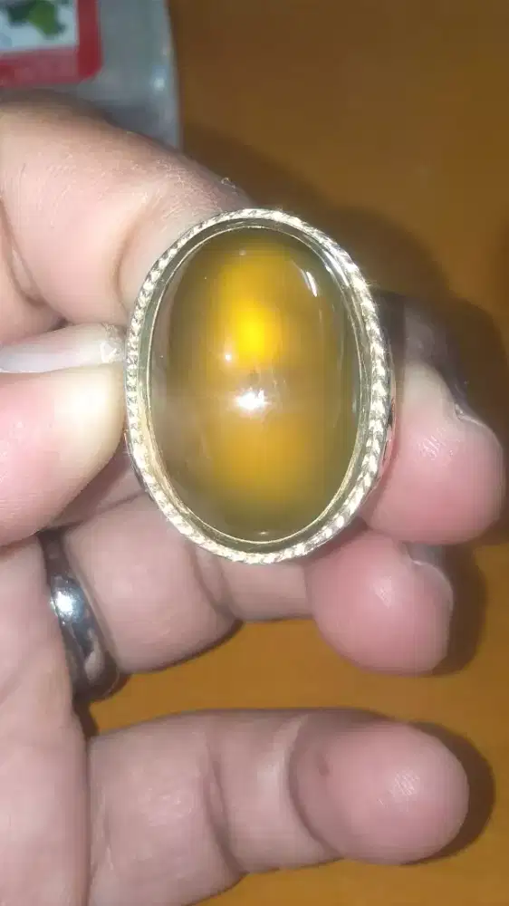 Idocrase Solar Super Giwang Kualitas Kontes