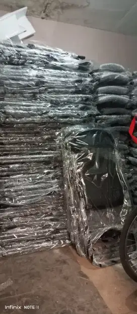 Kursi lipat rekond hitam