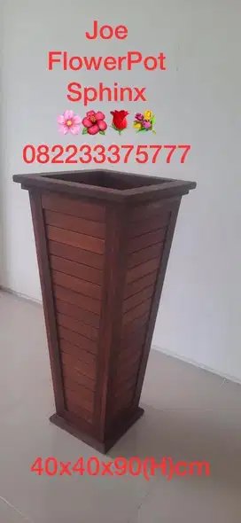 Hiasan pintu masuk cafe/resto