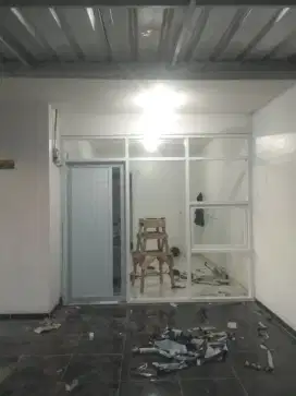 Pintu spanrel alumunium kamar mandi