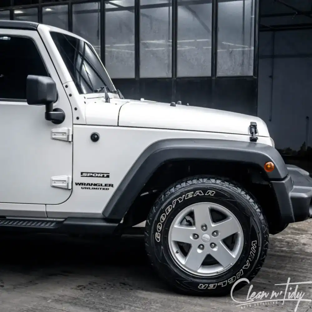 Jeep Wrangler 2.8 Sport CRD Unlimited Solar Istimewa