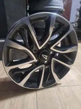 Velg oem R16 pcd 5x114 lebar 6 et 36
