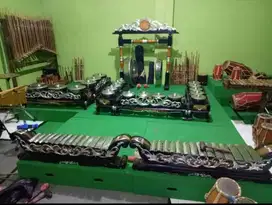 Unit Gamelan Komplit