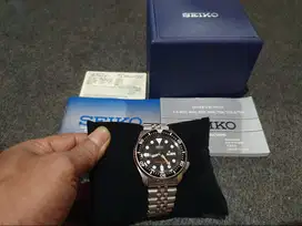 Jam tangan SEIKO Legend James Bond SKX007 Fullset