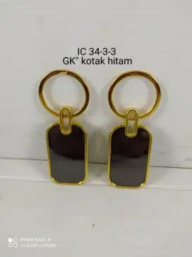 Souvenir gantungan kunci logam dan akrilic