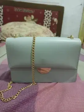 Tas fashion biru