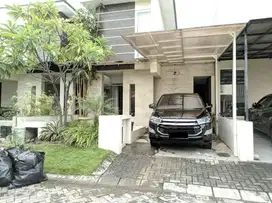 Super Murah dijual rumah 2 lantai Dian istana moca verbana full furnis