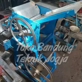 Mesin Penipis Adonan Bakmi Plepet Mie 30 cm Penggerak Dinamo