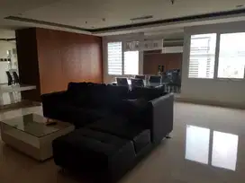 Dijual Apartement Thamrin Executive Low Floor 3BR Full Furnished