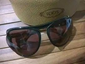 Kacamata Sunglasses
Tom Ford