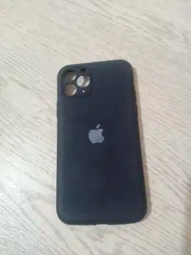 Casing iphone 11 pro cuma pakai 3 hr, HB:120.000