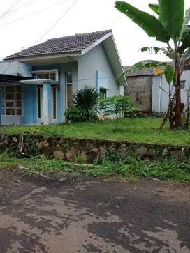 Rumah siap huni lokasi dkt cicaheum