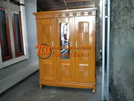 LEMARI PAKAIAN KAYU PINTU 3 DAN 2 KAYU ASLI ANTI JAMUR LEMARI ASRAMA