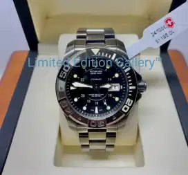 BNIB Pro Diver Victorinox Swiss Army VSA Dive Master 500m Auto 241356