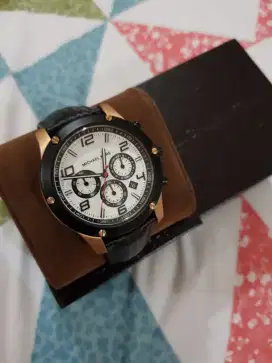 Jam Tangan Michael Kors Carbon (pria)