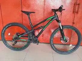Sepeda mtb polygon siskiu D6