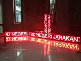 Displai lampu led berjalan(running text)