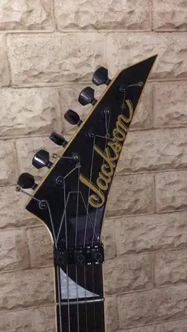 Gitar Jackson Dinky Sustaniac DK2 Made in Japan