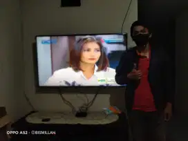 Hasil pasang breket led lcd tv sharp